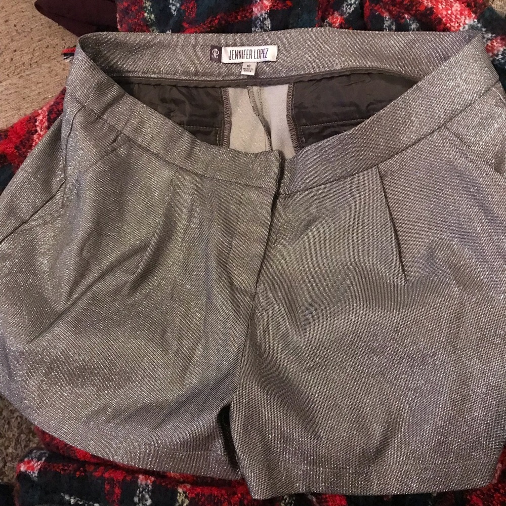 Shorts - Picture 3 of 5